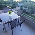 Frank بيت ضيافة زامبراتيجا