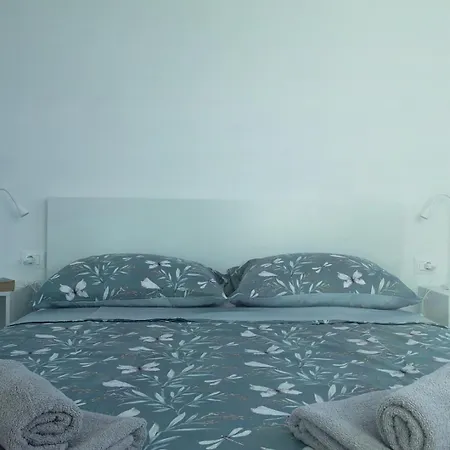 Frank בית הארחה 3*