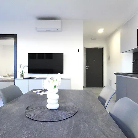 בית הארחה Frank