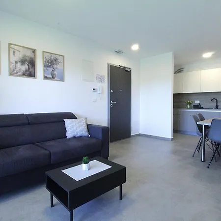 בית הארחה Frank