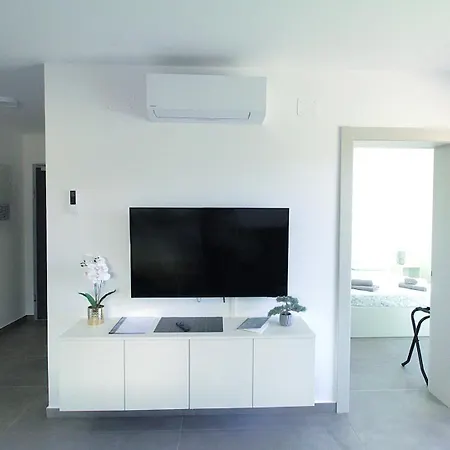 Frank בית הארחה 3*