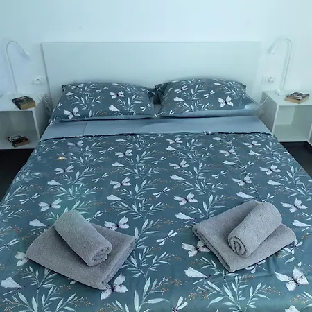 בית הארחה Frank