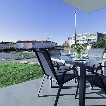 בית הארחה Frank