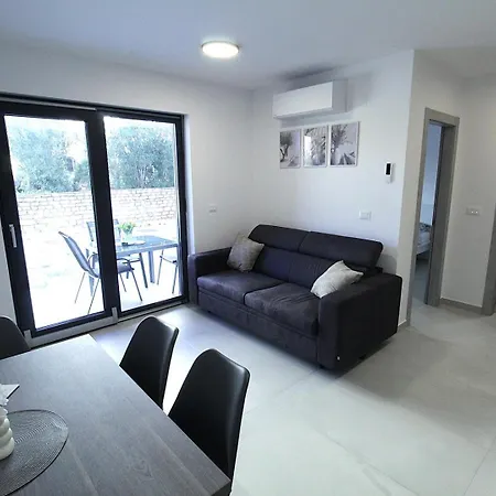 Frank 3* Zambratija (Istria)