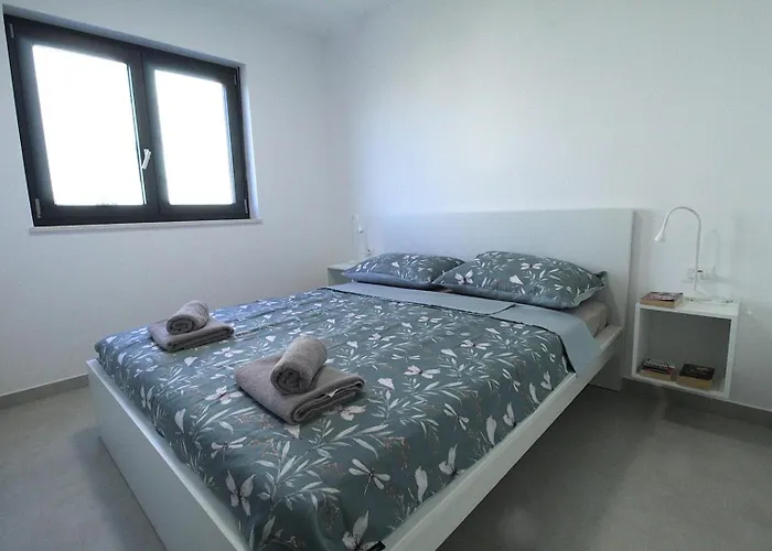 Frank Zambratija (Istria)