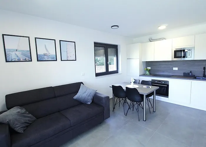 Frank Gostinjska kuća