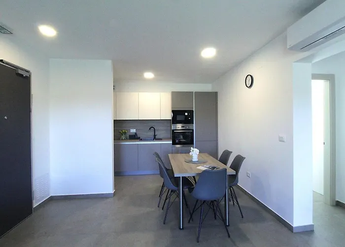 Frank Zambratija (Istria)