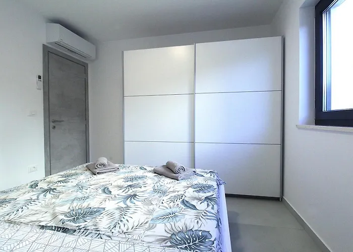 Frank Gostinjska kuća 3*