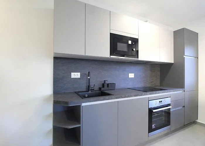 Frank Gostinjska kuća 3*